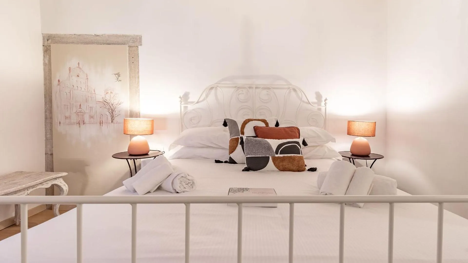 Italian Experience-San Zaccaria Boutique Apartment Venice Italy