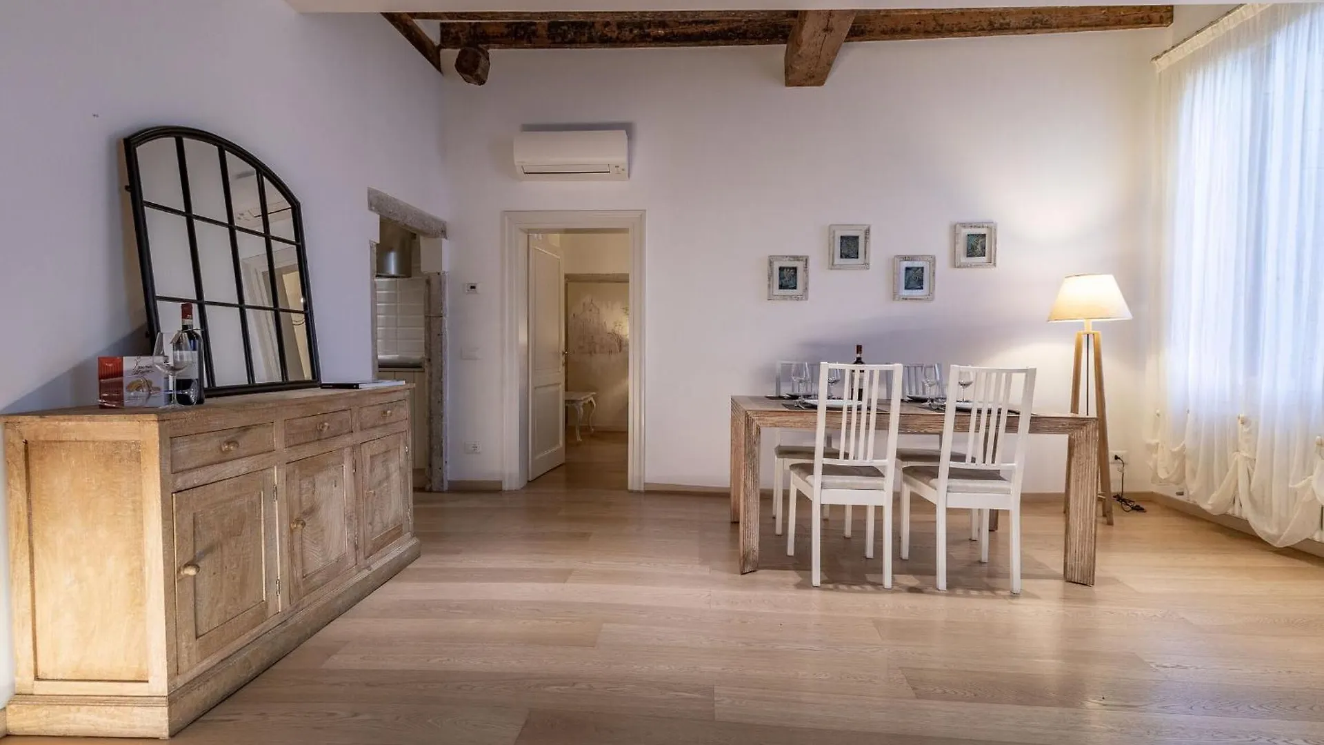 Italian Experience-San Zaccaria Boutique Apartment Venice 0*,  Italy