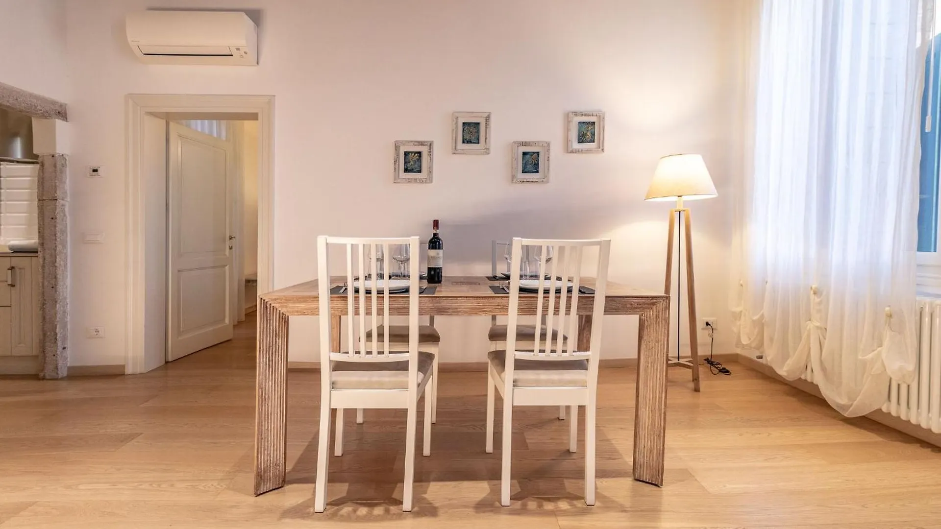 Italian Experience-San Zaccaria Boutique Apartment Βενετία