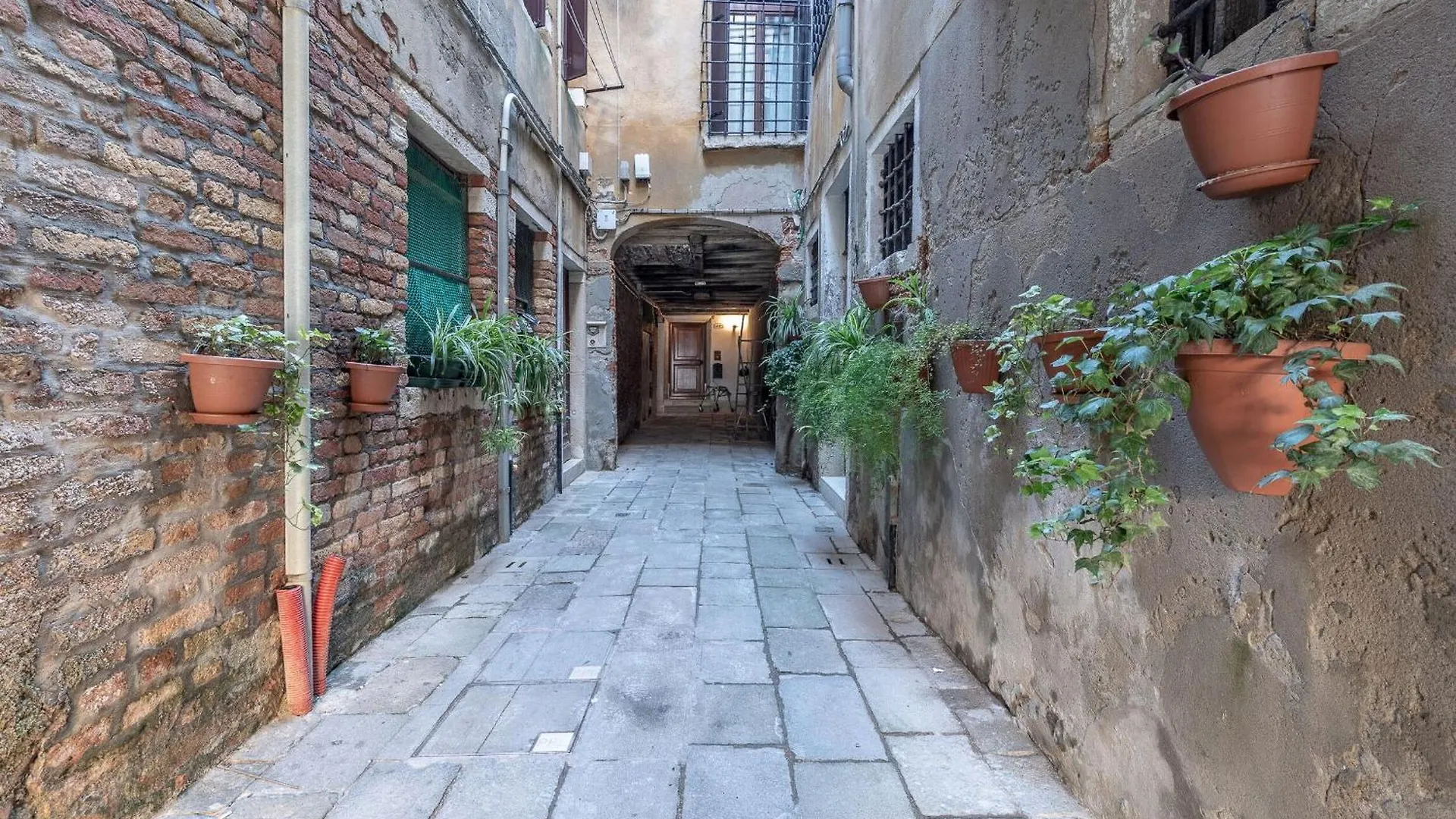 Italian Experience-San Zaccaria Boutique Apartment Βενετία